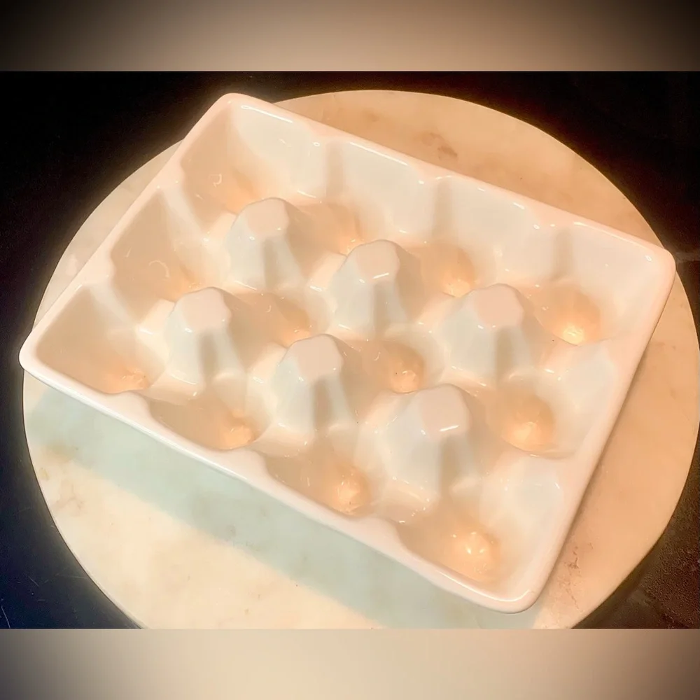 WILLIAM SOMOMA EGG CRATE 12 DOZEN PORCELAIN VINTAGE WHITE